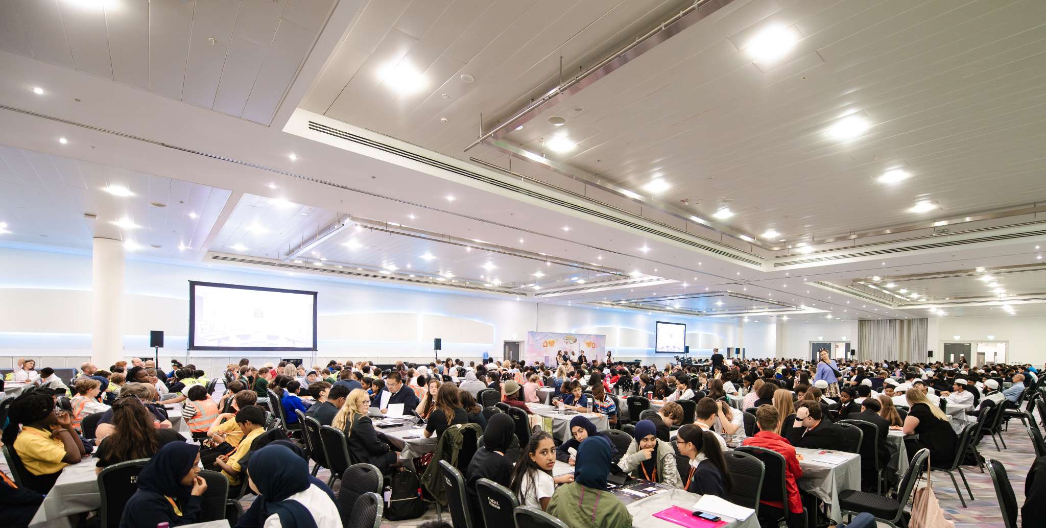 Over 700 Students Joined us at ExCel London's Platinum Suite for the London Money Wise Challenge 2023. 